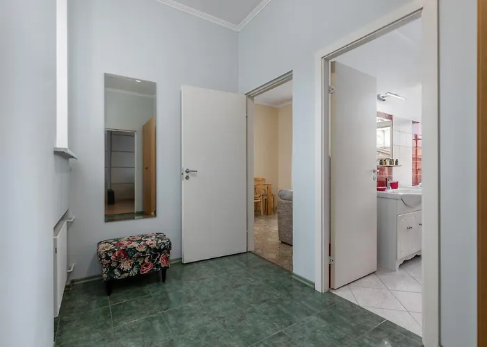 Heart, Sunlit, Free Parking And Bag Storage Riga